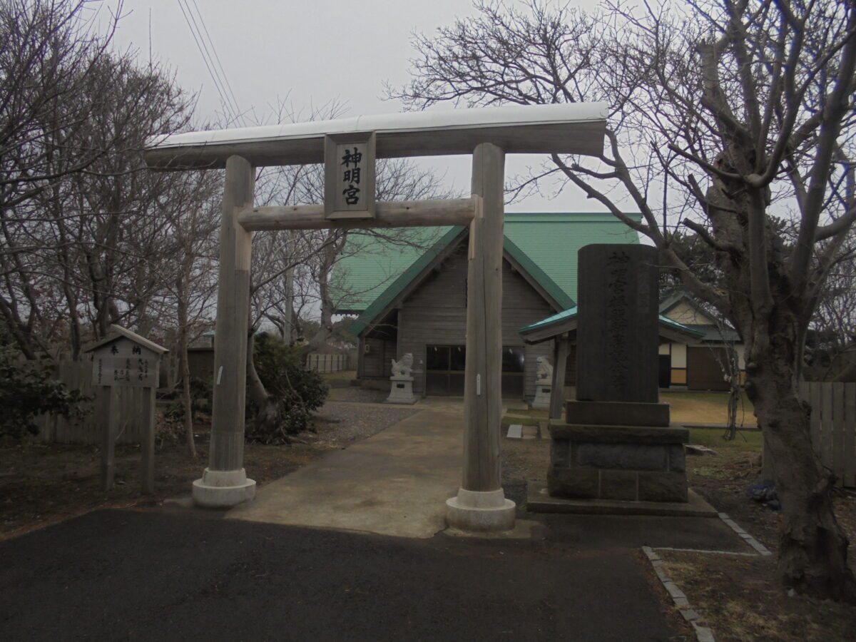 十三神明宮／雨にも風にも負けそうになりました